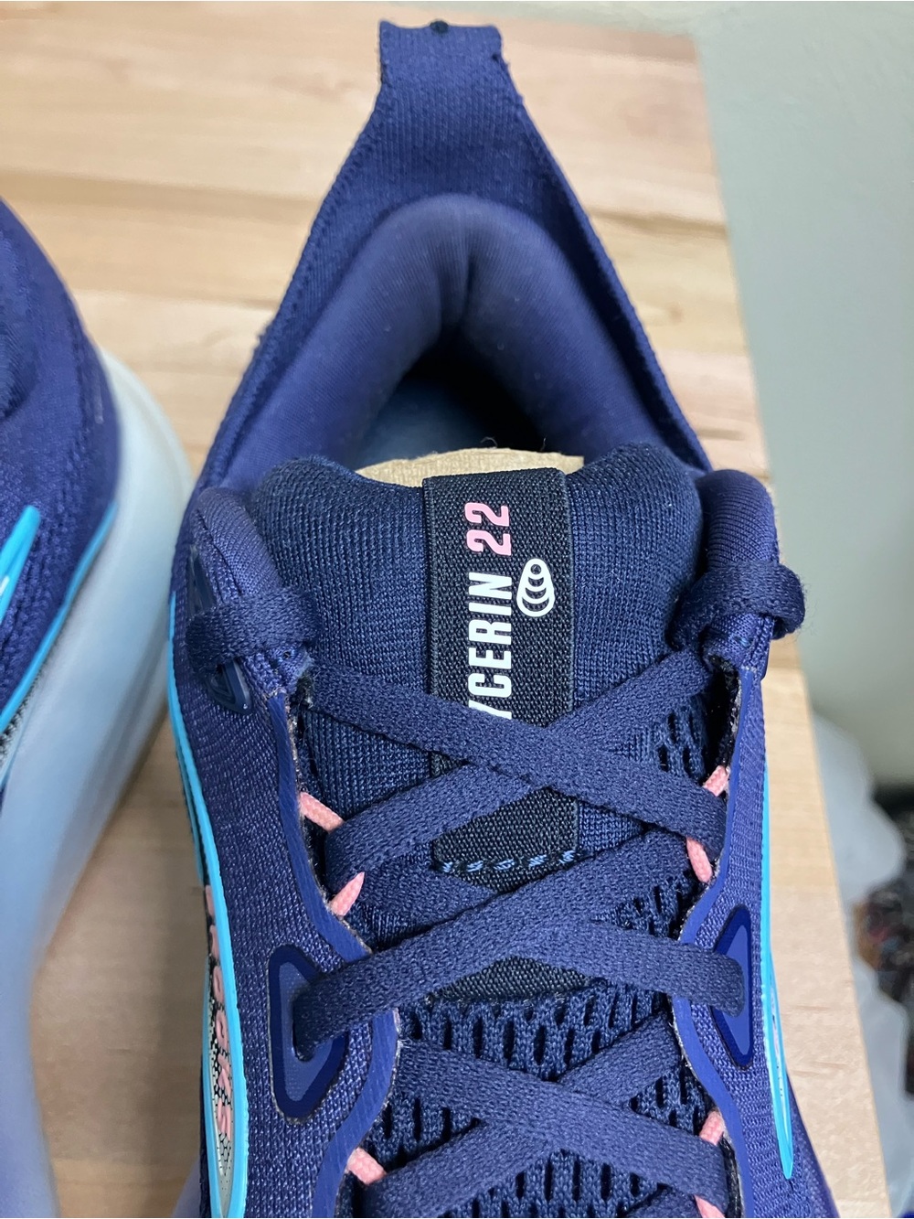 Brooks Women's Glycerine 22 - Picture 15 of 15